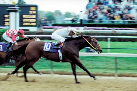 Kona Gold wins the 2000 Breeders' Cup Sprint Kona Gold wins the 2000 Breeders' Cup Sprint