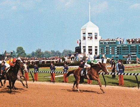 Genuine Risk winning the 1980 Kentucky Derby at Churchill Downs Genuine Risk winning the 1980 Kentucky Derby at Churchill Downs