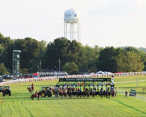 Get Smokin wins 2023 Kentucky Turf Cup Stakes at Kentucky Downs Get Smokin wins 2023 Kentucky Turf Cup Stakes at Kentucky Downs