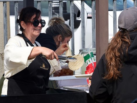 Scenics, Raul and Martha Reyes of King’s Equine. Lunch is one of their signature events during the sale, 2024 OBS March 2 year old Sale Scenics, Raul and Martha Reyes of King’s Equine. Lunch is one of their signature events during the sale, 2024 OBS March 2 year old Sale