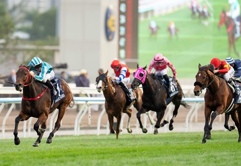 Romantic Warrior (James McDonald) wins his 4th Hong Kong Cup<br>
Sha Tin 14.12.25 Pic: Edward Whitaker Romantic Warrior (James McDonald) wins his 4th Hong Kong Cup<br>
Sha Tin 14.12.25 Pic: Edward Whitaker