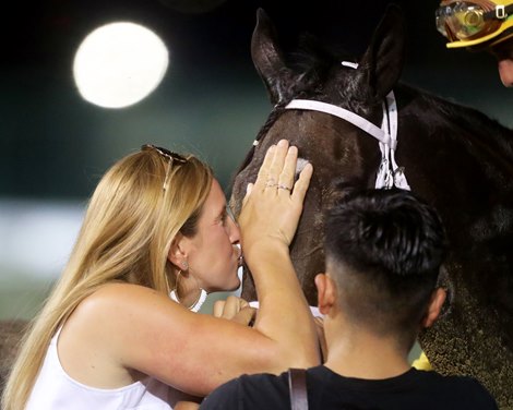 Eclatant wins the 2026 Chicago Stakes at Churchill Downs Eclatant wins the 2026 Chicago Stakes at Churchill Downs