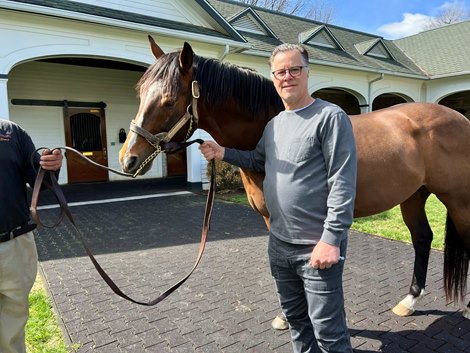 Glenn Sorgenstein with Goldencents Glenn Sorgenstein with Goldencents