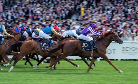 Great Barrier Reef (Wayne Lordan) wins the Coventry<br>
Ascot 16.6.26 Pic: Edward Whitaker Great Barrier Reef (Wayne Lordan) wins the Coventry<br>
Ascot 16.6.26 Pic: Edward Whitaker