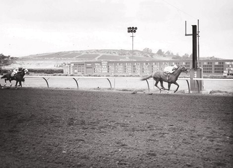 Mr. Jacques Braunstein's Noredski wins the 1958 Del Mar Handicap, Don Pierce up Mr. Jacques Braunstein's Noredski wins the 1958 Del Mar Handicap, Don Pierce up