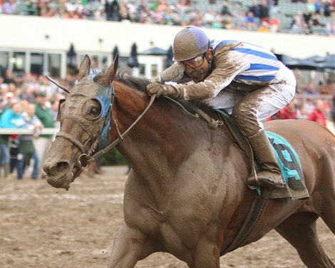 Gold Medal Dancer dances home to win the Minnesota H.B.P.A. Distaff at Canterbury Park in Shakopee, Minnesota.