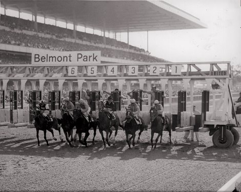 Arts and Letters wins the 1969 Belmont Stakes.