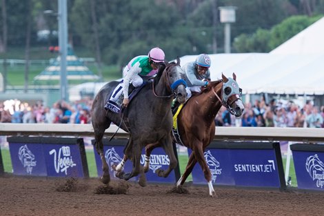 Arrogate edges out California Chrome to win the Classic (gr. I) at Santa Anita on Nov. 5, 2016, in Arcadia, California.