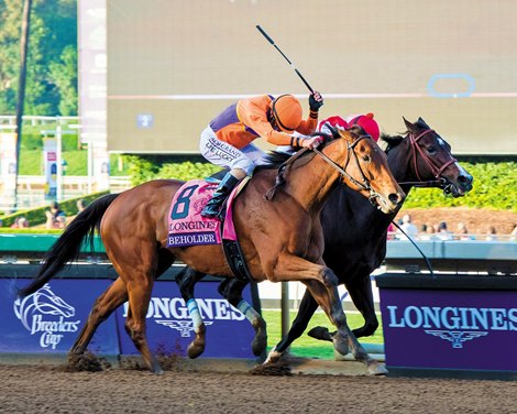 Beholder, with Gary Stevens up, edges out Songbird to win the Longines Distaff (gr. I) at Santa Anita on Nov. 4, 2016, in Arcadia, California.