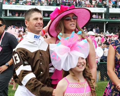 Corey and Shantel Lanerie Survivors Parade - 2018 Kentucky Oaks Day