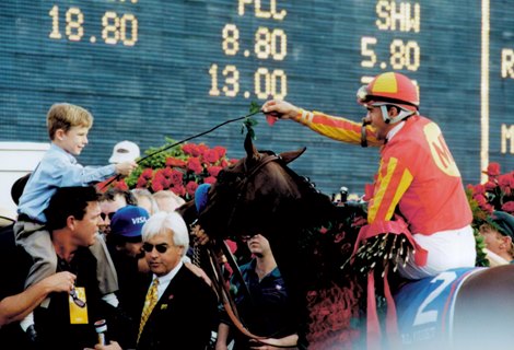 Real Quiet after winning the 1998 Kentucky Derby