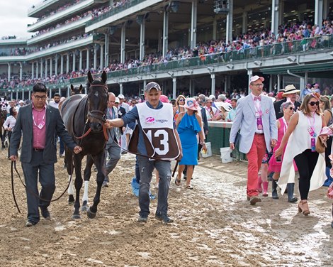 Walkover, owner Joel Politi on right, glasses/pink cap. Serengeti Empress with Jose Ortiz wins the Kentucky Oaks (G1)  at Churchill Downs during Derby week 2019  May 3, 2019 in Louisville,  Ky. <br>
