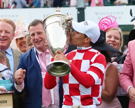 Serengeti Empress wins 2019 Kentucky Oaks at Churchill Downs