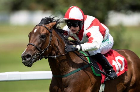 Liberty Beach (Jason Hart) wins the Dragon Stakes<br>
Sandown 5.7.19<br>
First stakes winner for Cable Bay