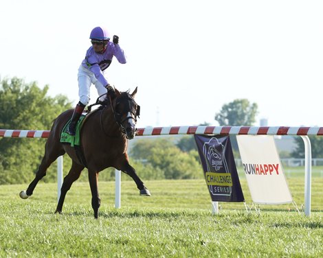 Peace Achieved wins 2019 Gainesway Farm Juvenile Stakes at Kentucky Downs