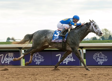 Liam's Map wins the 2015 Breeders' Cup Dirt Mile.