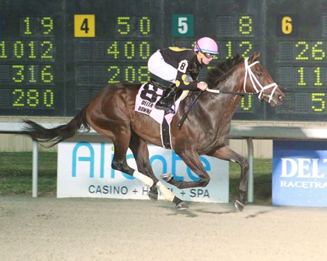 Relentless Dancer wins 2019 Louisiana Legacy Stakes at Delta Downs