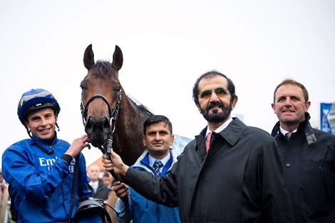 Sheikh Mohammed with Pinatubo after the Dewhurst Stakes<br><br />
Newmarket 12.10.19