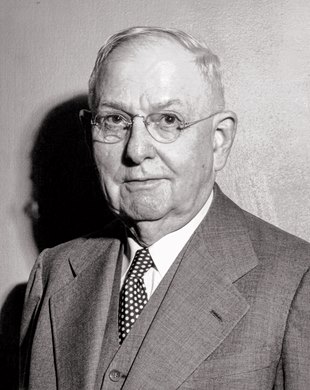Thomas B. Cromwell, editor and publisher of Blood-Horse, in 1952