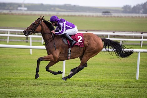 Magical and Seamie Heffernan ease to victory in the Alwasmiyah Pretty Polly Stakes (Group 1).<br><br />
The Curragh Racecourse.<br><br />
Photo: Patrick McCann/Racing Post 28.06.2020<br><br />
