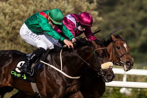 Safe Voyage (Colin Keane,far side) gets up in time to defeat Sinawann in the Clipper Logistics Boomerang Mile from Sinawann<br><br />
 Irish Champions Weekend<br><br />
Leopardstown Racecourse.<br><br />
12.09.2020<br><br />
