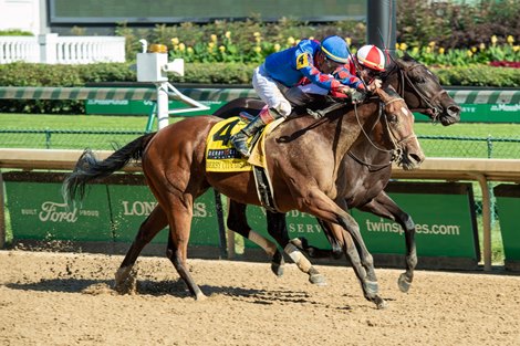 Bell’s the One with Corey Lanerie wins the Derby City Distaff (G1) at Churchill Downs, Louisville, KY on September 5, 2020.