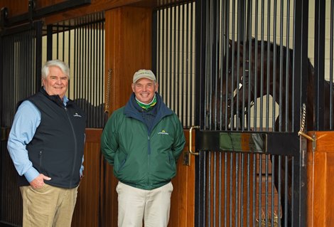 (L-R): Mike Cline, Billy Sellers, and Quality Road. Mike Cline at the Lane’s End Farm stallion complex with Billy Sellers and Quality Road in Versailles, Ky. on October 27, 2020.