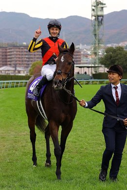 Gran Alegria wins 2020 Mile Championship at Hanshin Racecourse