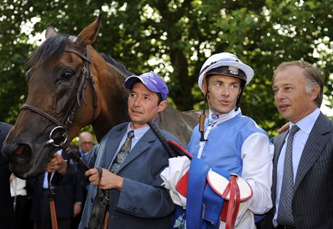 Goldikova, Freddie Head and Olivier Peslier after winning the Jacques Le Marois