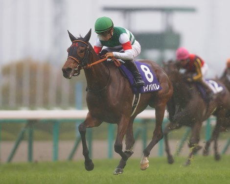 Lei Papale wins the Osaka Hai Sunday, April 4, 2021 at Hanshin