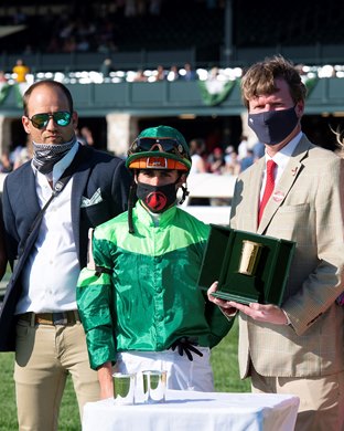 (L-R): assistant trainer Whit Beckman, Irad Ortiz Jr., presenter Rob Samuels. Raging Bull with Irad Ortiz Jr. wins the Makers Mark Mile (G1)<br>
at Keeneland near Lexington, Ky., on April 9, 2021. 