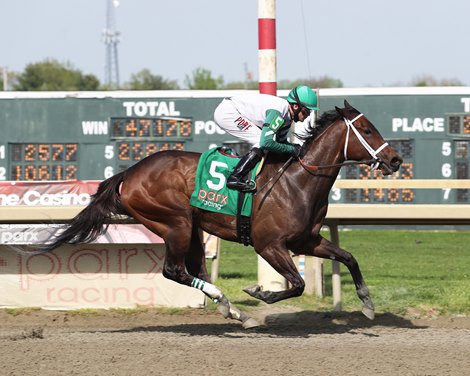 Chub Wagon wins the $100,000 Unique Bella Stakes at Parx Racing on April 27, 2021