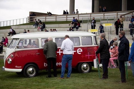 Tote betting bus in action<br><br />
The Curragh Racecourse<br><br />
26.06.2021