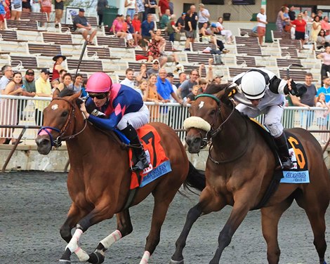 Abby Hatcher wins 2021 Chicago Stakes at Arlington Park