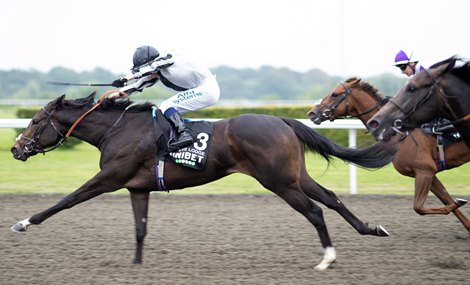 Eve Lodge (Jim Crowley) wins the Sirenia Stakes for trainer Charlie Fellowes<br><br />
Kempton 4.9.21 Pic: Edward Whitaker