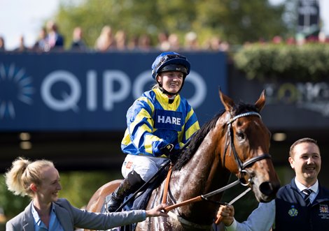 Trueshan (Hollie Doyle ) win the Long Distance Cup<br><br />
Ascot 16.10.21
