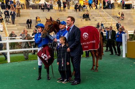 Space Blues wins the 2021 Qatar Prix de la Foret