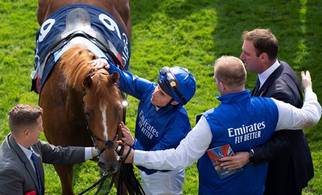 Creative Force and William Buick win the Sprint<br><br />
Ascot 16.10.21