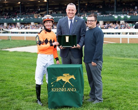 (L-R): Leparoux, presenter Kevin Kyde, and trainer Jason Barkley<br>
Spooky Channel with Julien Leparoux wins the Sycamore (G3) on Oct. 22, 2021. 