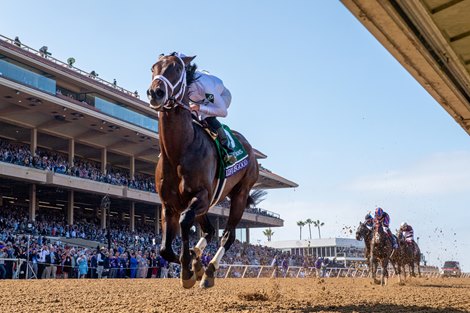 Life Is Good, starring Irad Ortiz, wins the Dirt Mile (G1) at the Del Mar Circuit on November 6, 2021.