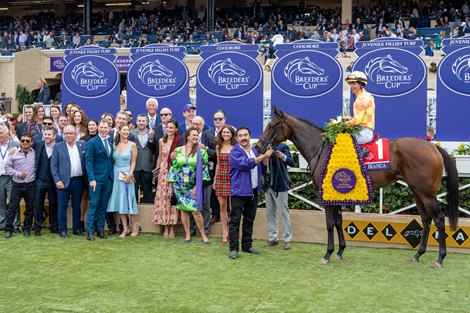 Pizza Bianca, with Jose Ortiz up, wins the Juvenile Fillies Turf (G1T) at Del Mar Racetrack on November 5, 2021.