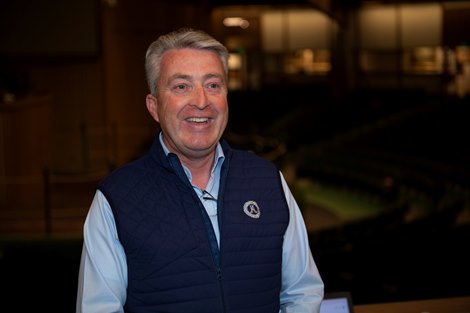 Keeneland’s Tony Lacy, gives the post Book 1 sales wrap to members of the media at the Keeneland November Breeding Stock Sale in Lexington, Ky., on Nov. 10, 2021. 