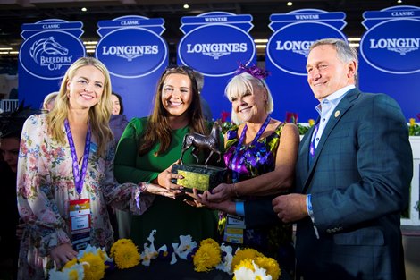 Winning connections in the winner’s circle after Knicks Go and Joel Rosario win the Breeders’ Cup Classic (G1) at Del Mar on November 6, 2021.