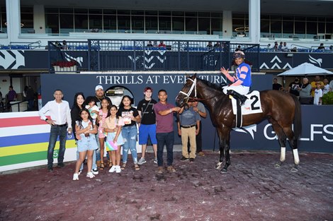 Never Surprised wins the 2021 Tropical Park Derby at Gulfstream Park