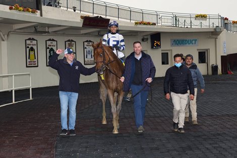 Venti Valentine wins the 2022 Busher Stakes at Aqueduct