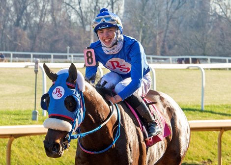 Shake Em Loose wins 2022 Private Terms Stakes at Laurel Park
