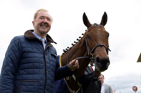 Homeless Songs and Chris Hayes wins the Tattersalls Irish 1,000 Guineas by 5&#189; lengths for Dermot Weld.<br><br />
The Curragh.<br><br />
Photo: Patrick McCann/Racing Post<br><br />
22.05.2022