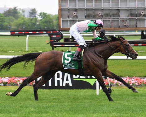 Highland Chief wins the 2022 Man o' War Stakes at Belmont Park
