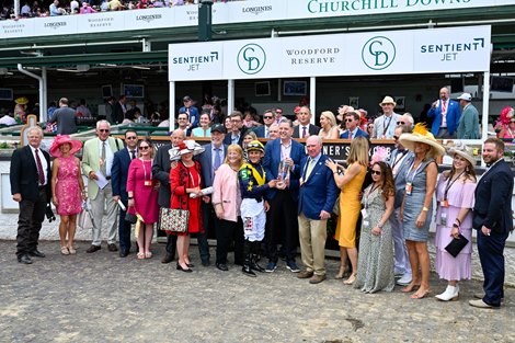Olympiad with Junior Alvarado up wins the Alysheba (G2) at Churchill Downs on May 6, 2022.