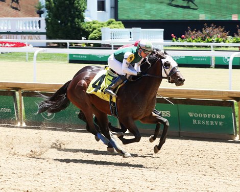 Bolts N Rainbows runs at Churchill Downs